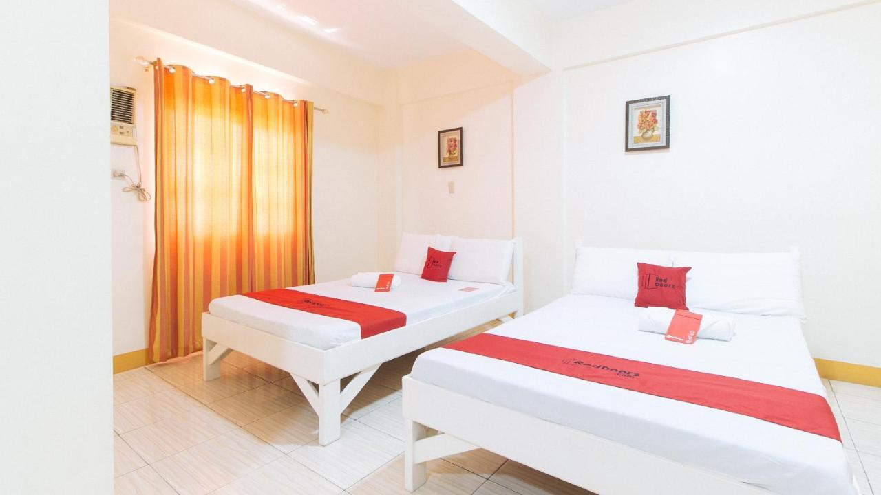 RedDoorz @ Golden Skye Hotel Guagua Exterior foto